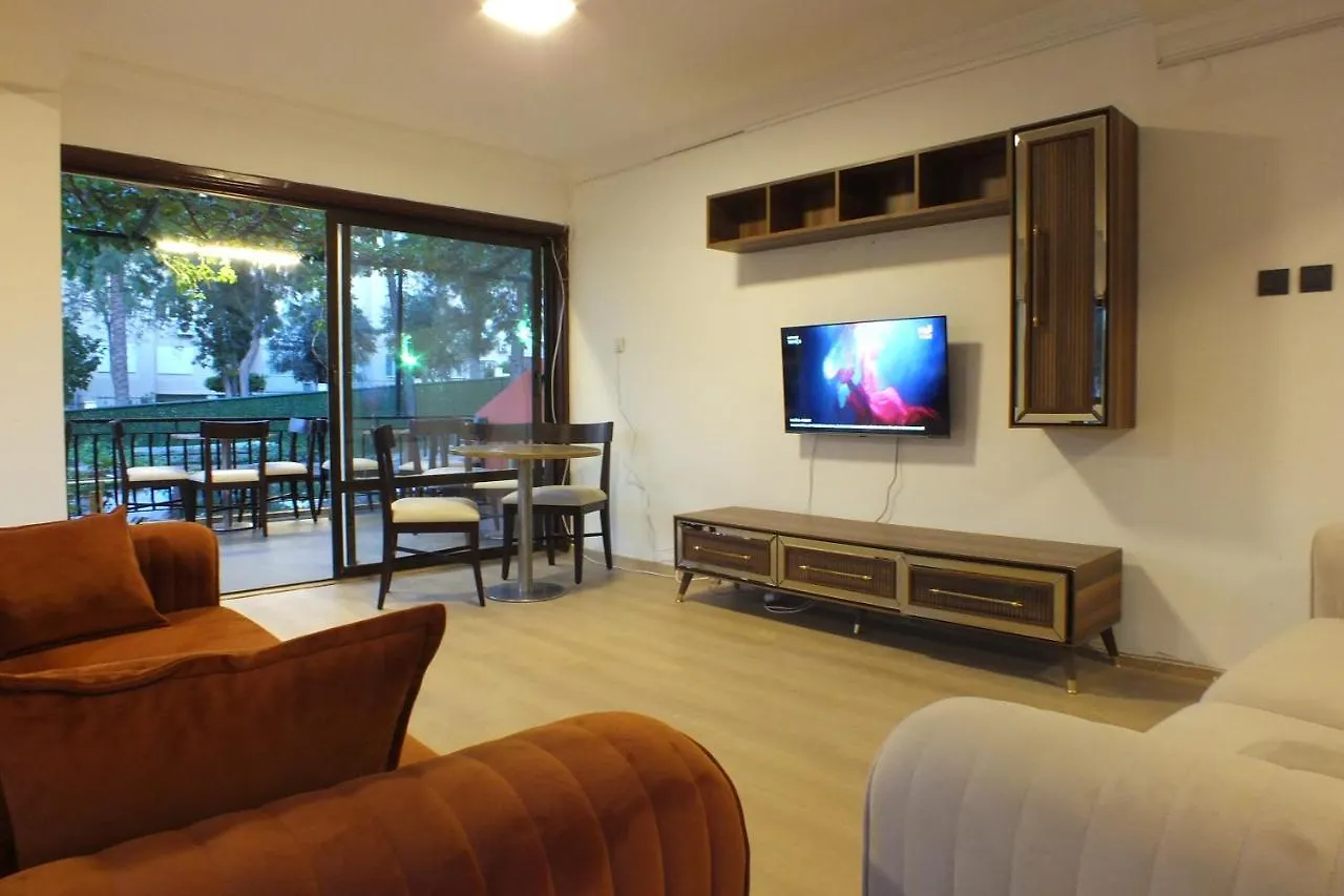 Avalon Otel Kusadasi 3*,